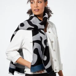 Egyptian Swirled Glass Unisex Oblong Jacquard Scarf*The Met Store Shop