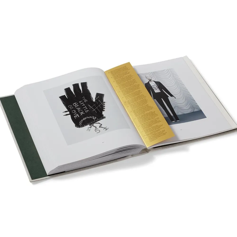 Karl Lagerfeld: A Line of Beauty*The Met Store Outlet