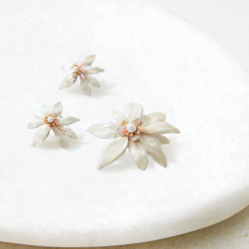 Magnolia Brooch*The Met Store Discount