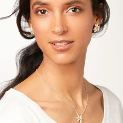 Magnolia Stud Earrings*The Met Store Online