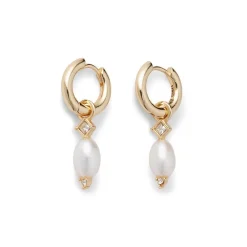 Royal Tudor Small Hoop Earrings with Pearls*The Met Store Fashion